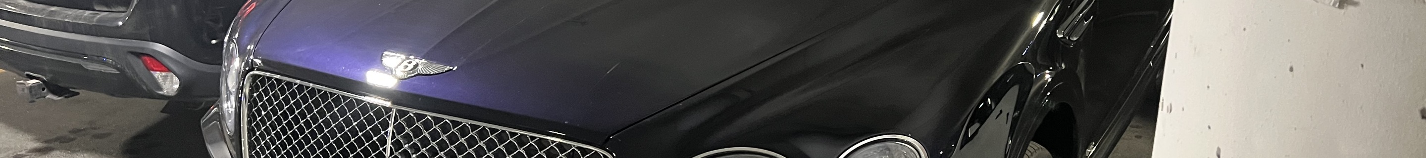 Bentley Bentayga V8 2021