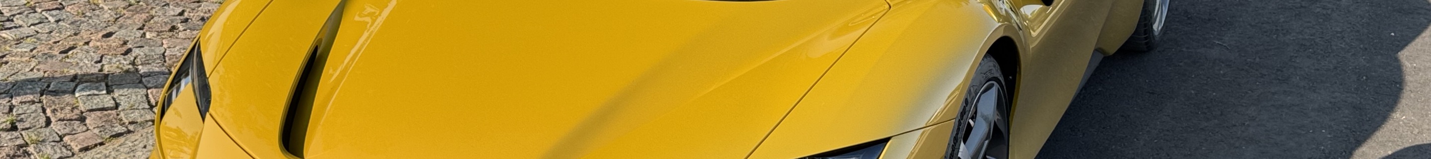 Ferrari SF90 Spider