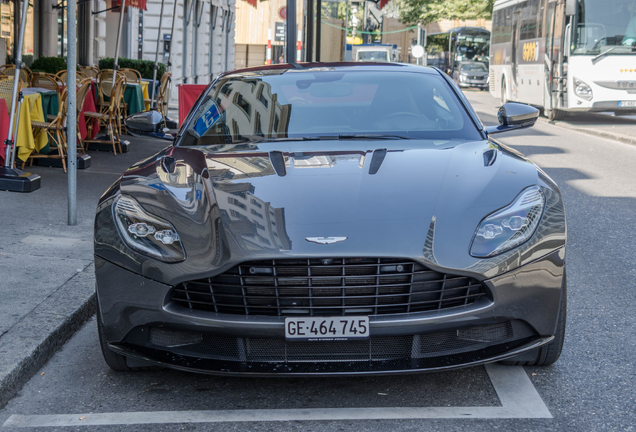 Aston Martin DB11