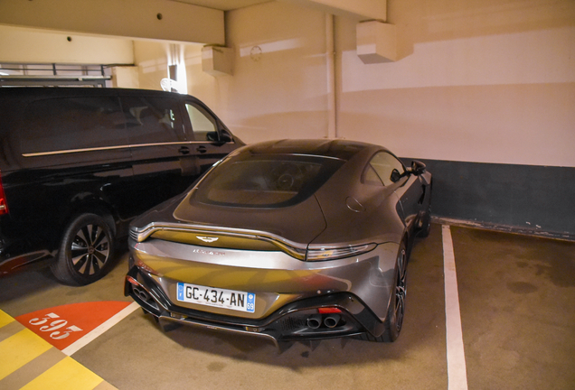 Aston Martin V8 Vantage 2018