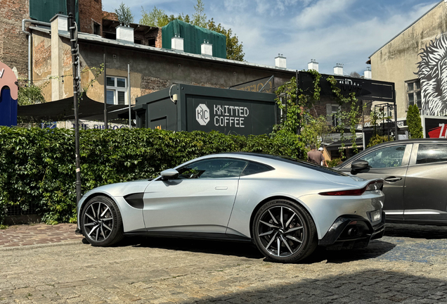 Aston Martin V8 Vantage 2018