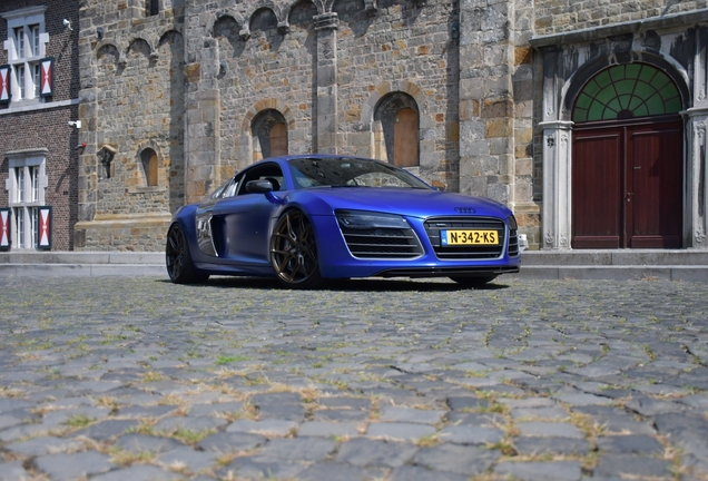 Audi R8 V10 Plus 2013