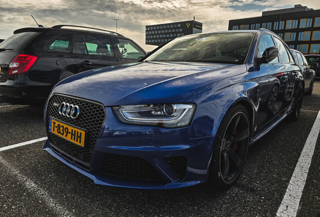 Audi RS4 Avant B8