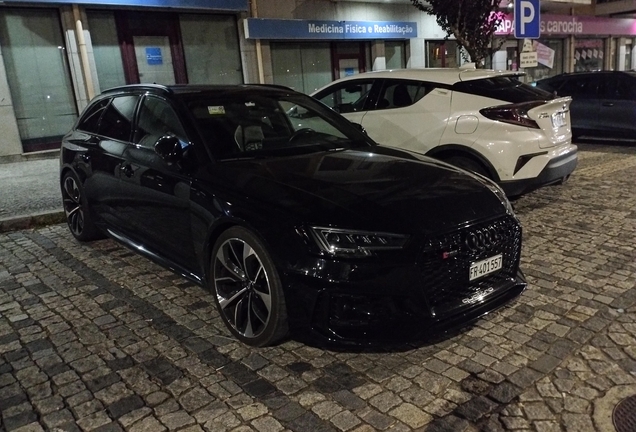 Audi RS4 Avant B9