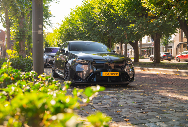 BMW M5 G90