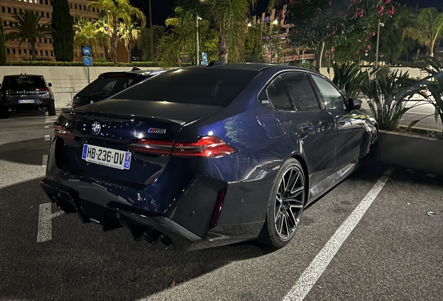 BMW M5 G90