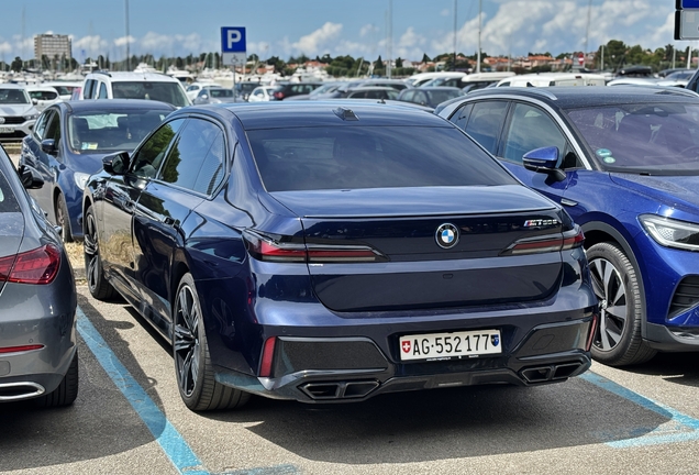 BMW M760e xDrive