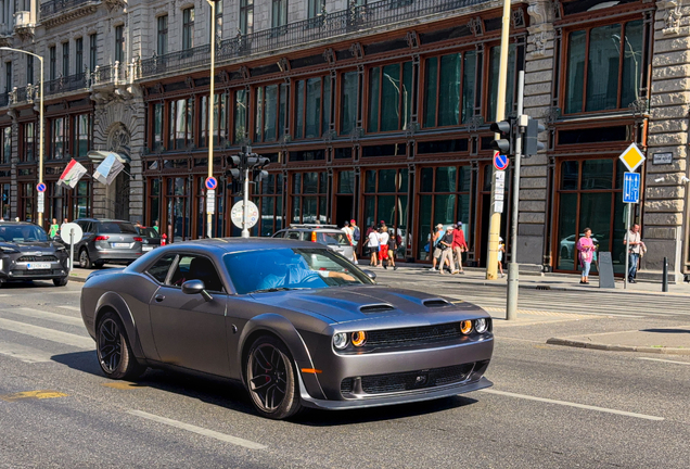 Dodge Challenger SRT Hellcat Widebody