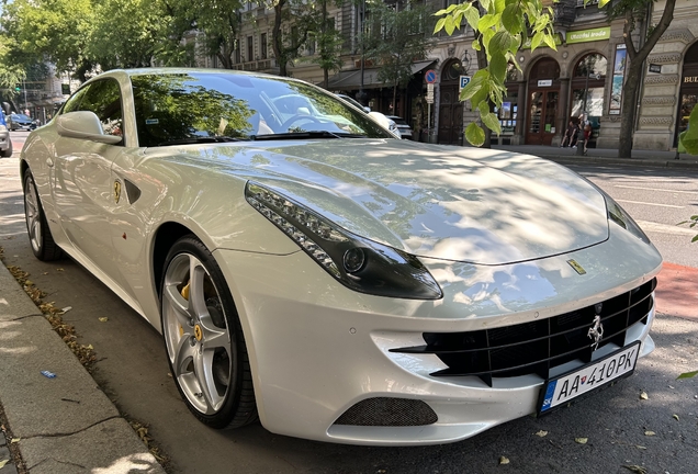 Ferrari FF