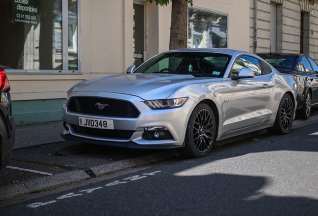 Ford Mustang GT 2015
