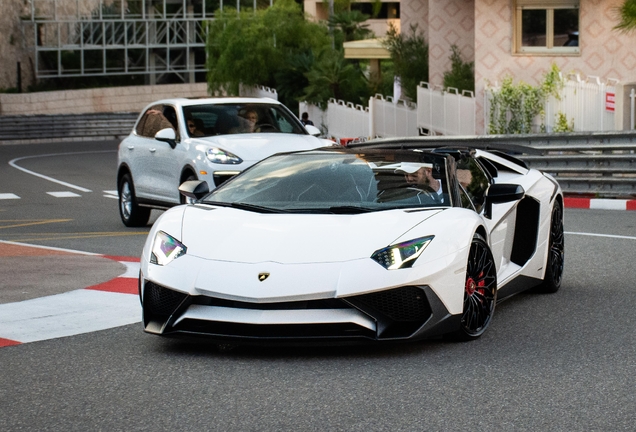 Lamborghini Aventador LP750-4 SuperVeloce Roadster