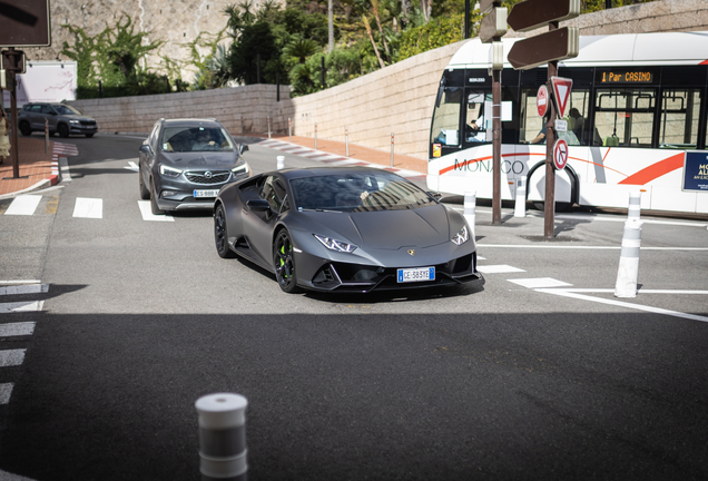 Lamborghini Huracán LP640-4 EVO