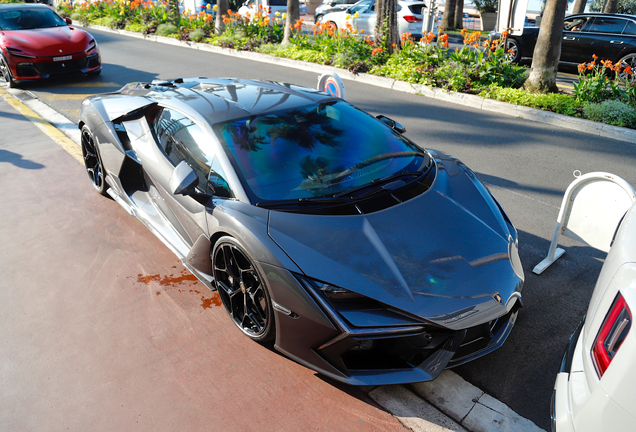 Lamborghini Revuelto