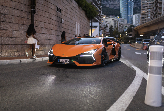 Lamborghini Revuelto