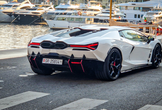 Lamborghini Revuelto