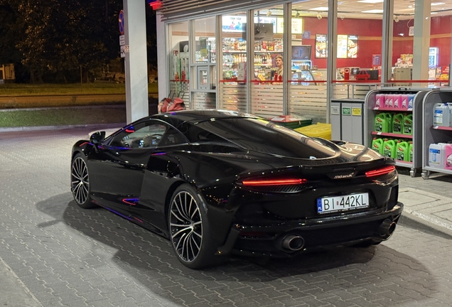 McLaren GT
