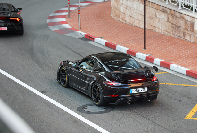 Porsche 718 Cayman GT4 RS Weissach Package
