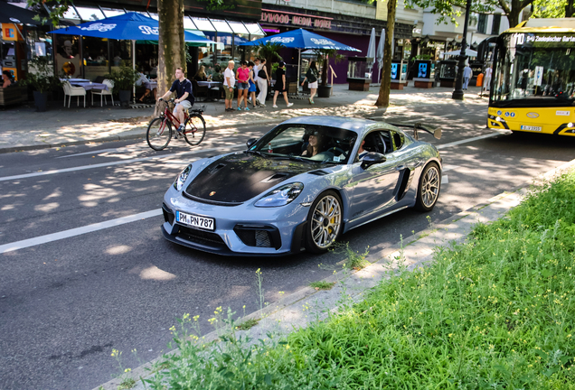 Porsche 718 Cayman GT4 RS Weissach Package