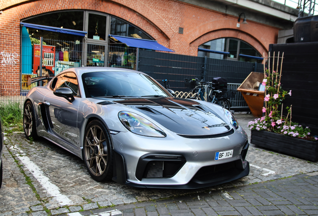 Porsche 718 Cayman GT4 RS Weissach Package