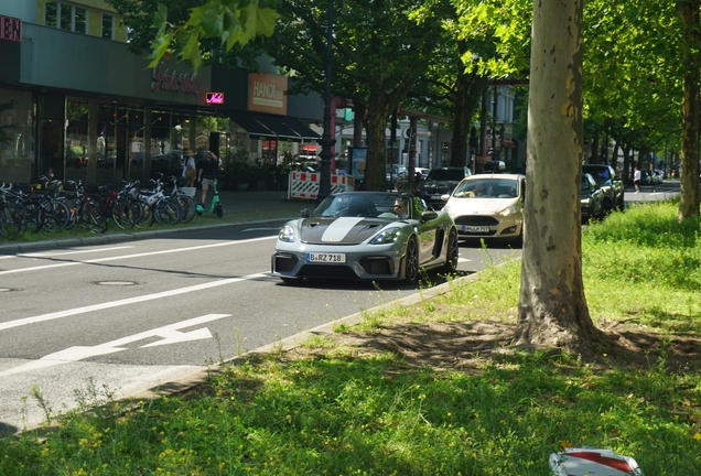 Porsche 718 Spyder RS Weissach Package