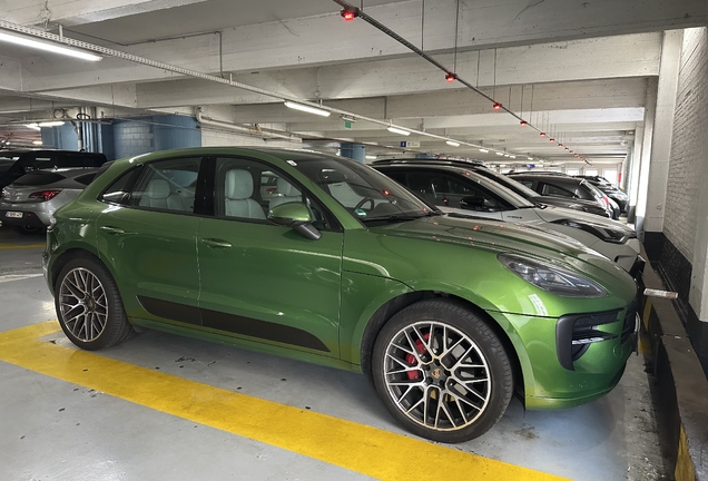 Porsche 95B Macan GTS MkII