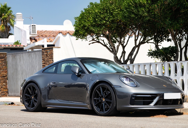 Porsche 992 Carrera 4S