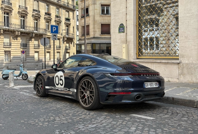 Porsche 992 Carrera 4S
