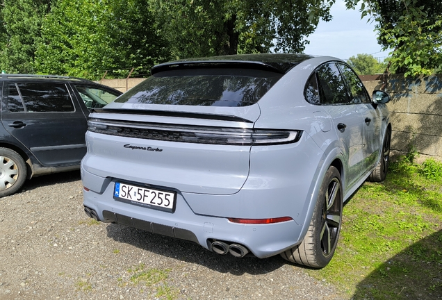 Porsche Cayenne Coupé Turbo E-Hybrid