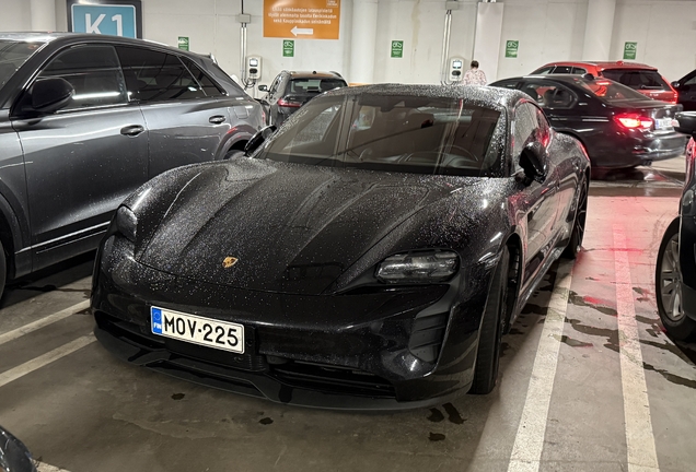 Porsche Taycan GTS