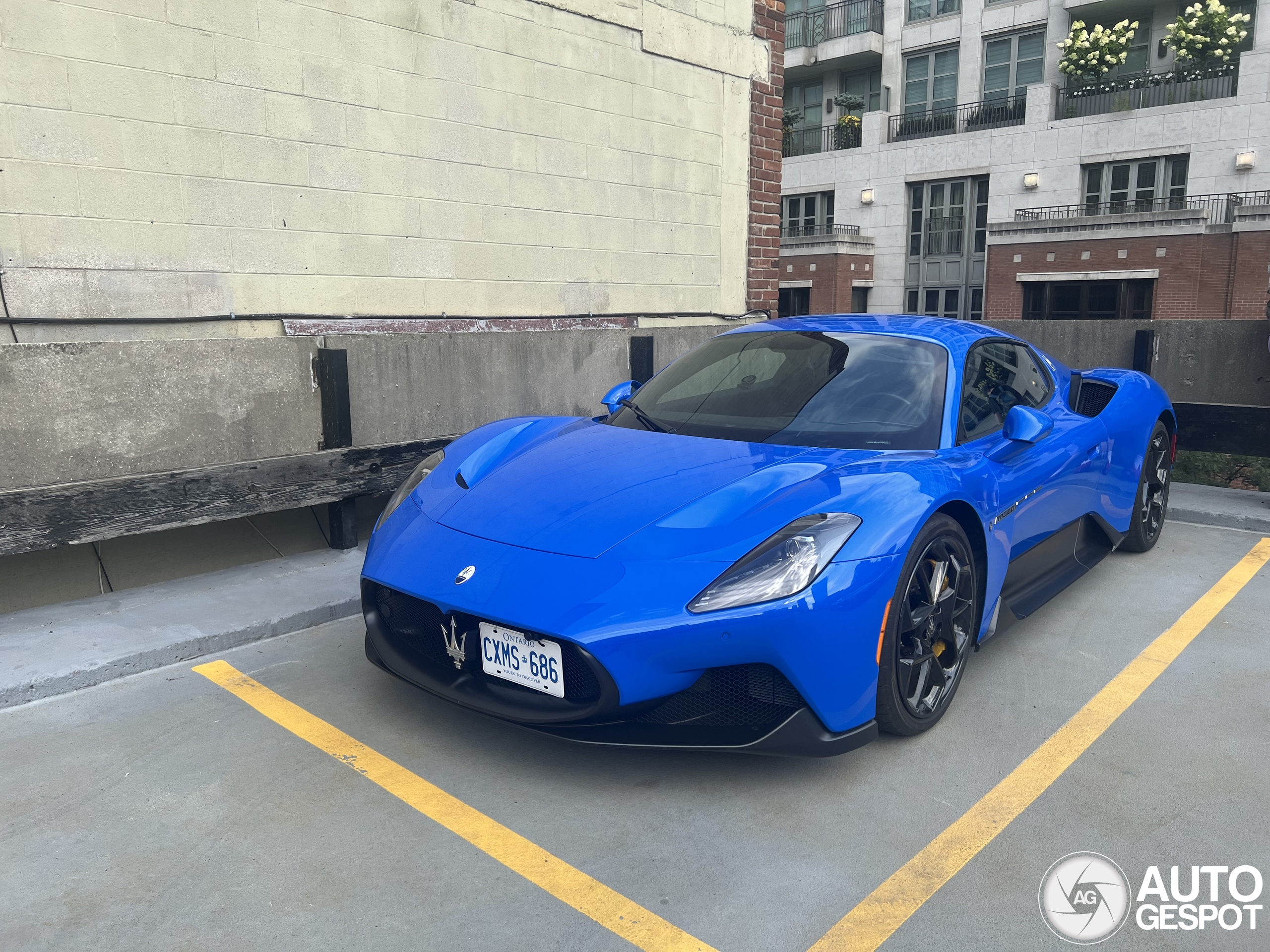 Maserati MC20