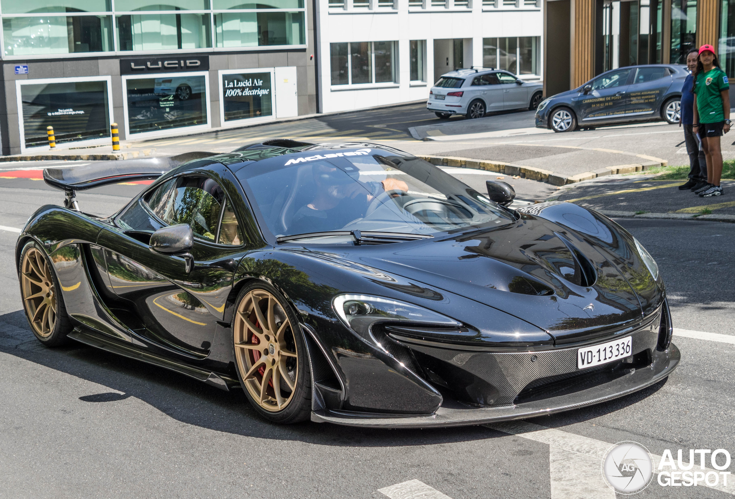 McLaren P1
