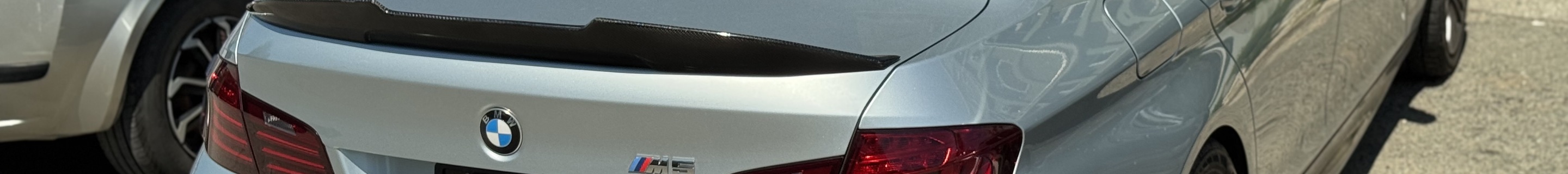 BMW M5 F10 2011