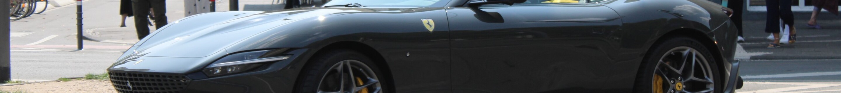 Ferrari Roma Spider