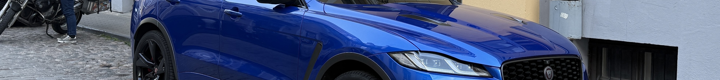 Jaguar F-PACE SVR 2021