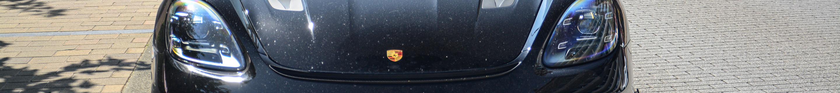 Porsche 718 Spyder RS