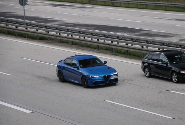 Alfa Romeo Giulia Quadrifoglio 2023