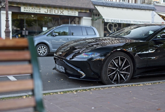Aston Martin V8 Vantage 2018