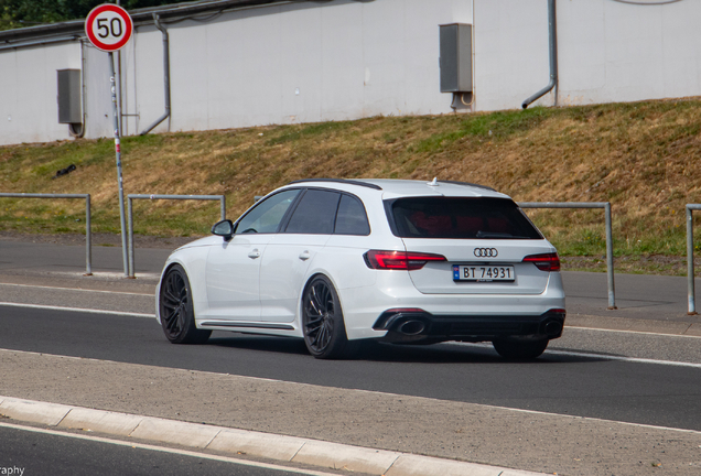 Audi RS4 Avant B9