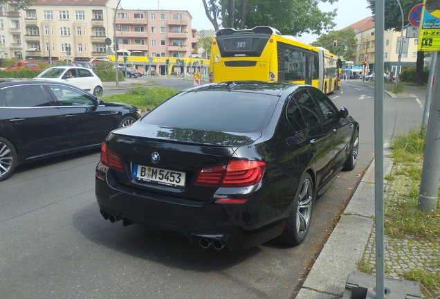 BMW M5 F10 2011