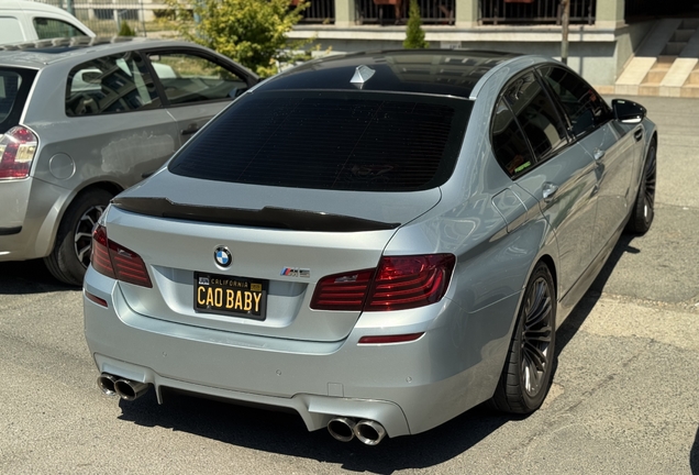 BMW M5 F10 2011