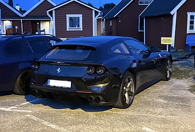 Ferrari GTC4Lusso
