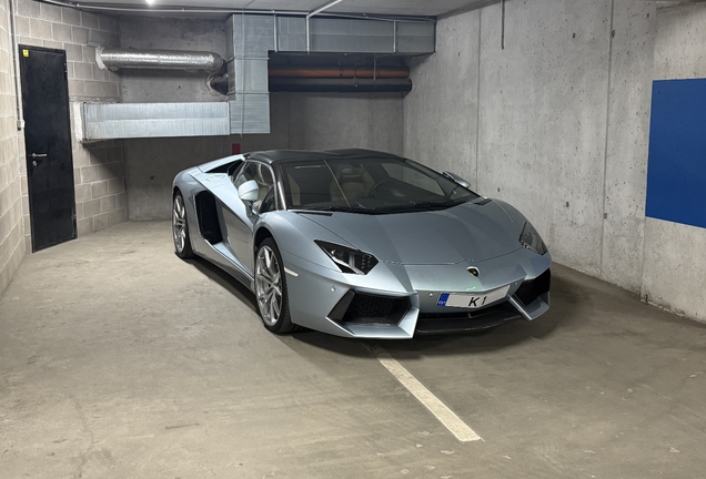 Lamborghini Aventador LP700-4 Roadster