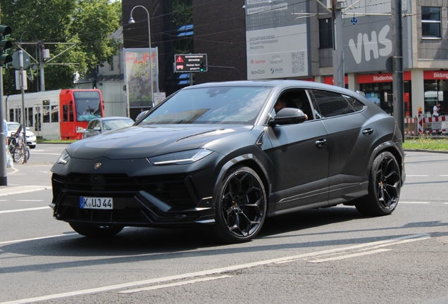 Lamborghini Urus Performante