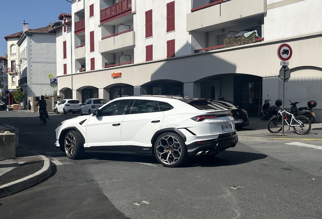 Lamborghini Urus Performante