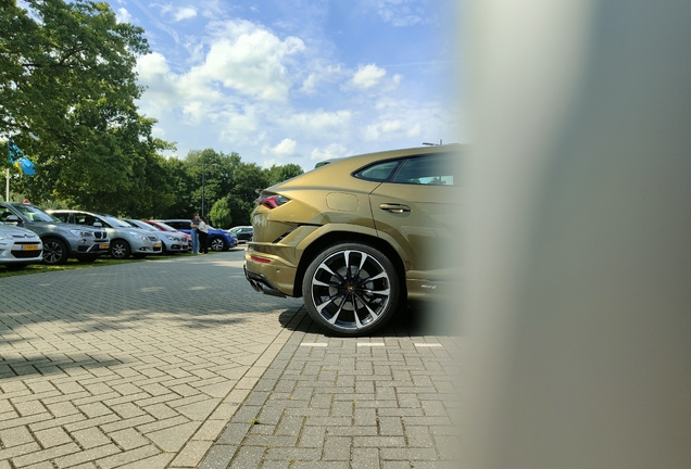 Lamborghini Urus S