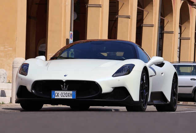 Maserati MC20