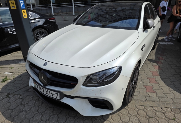 Mercedes-AMG E 63 S W213