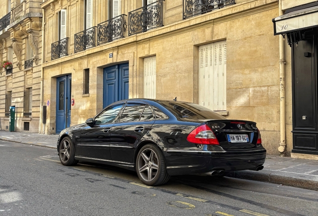 Mercedes-Benz E 63 AMG