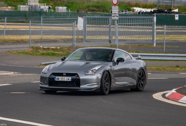 Nissan GT-R 2011