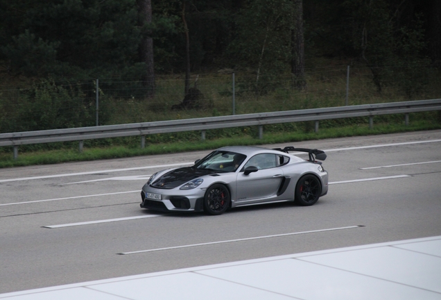 Porsche 718 Cayman GT4 RS Weissach Package